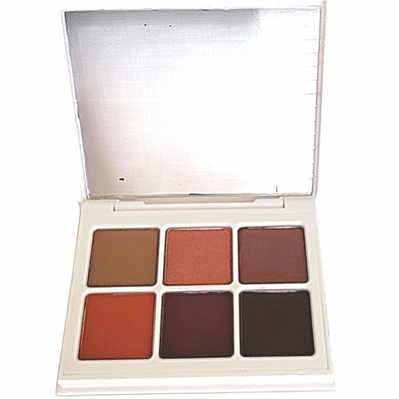 Fenty Beauty Snap Shadow Palette #3 Deep Neutrals NWOT - Picture 2 of 8